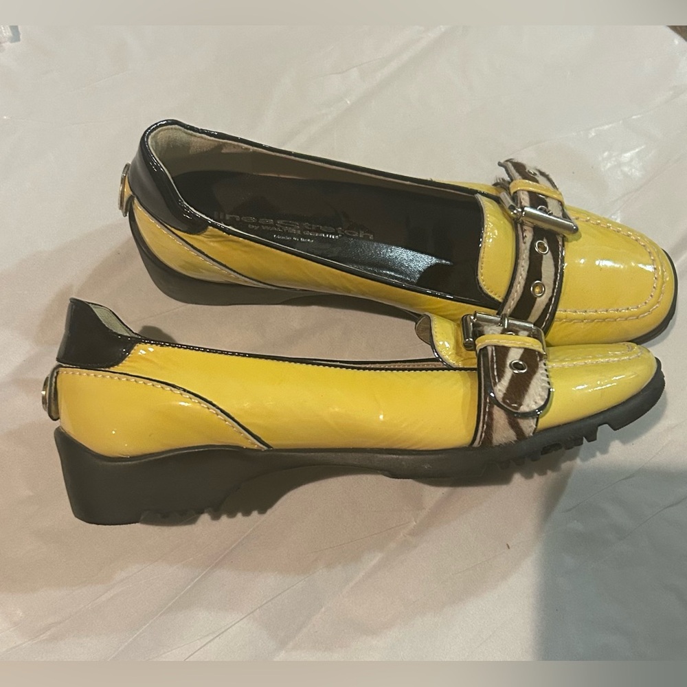 NWOT Walter Genuine WOMEN SHOES
